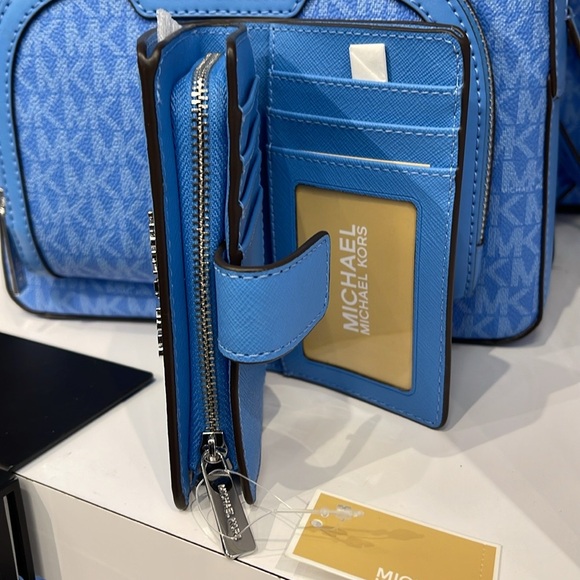 MICHAEL KORS Medium Crossgrain Leather Bifold Wallet South Pacific NWT - Picture 2 of 16